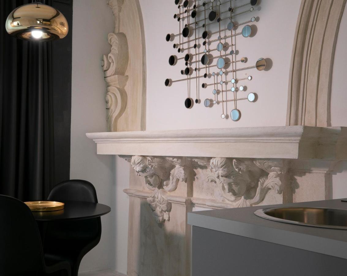 Azzoli Trapani - Apartments&Skypool - Adults Only ภายนอก รูปภาพ
