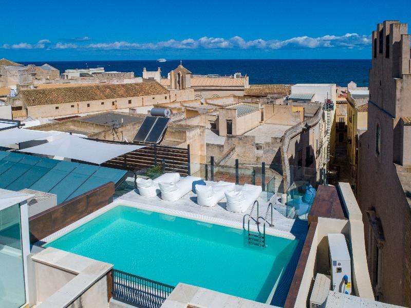 Azzoli Trapani - Apartments&Skypool - Adults Only ภายนอก รูปภาพ